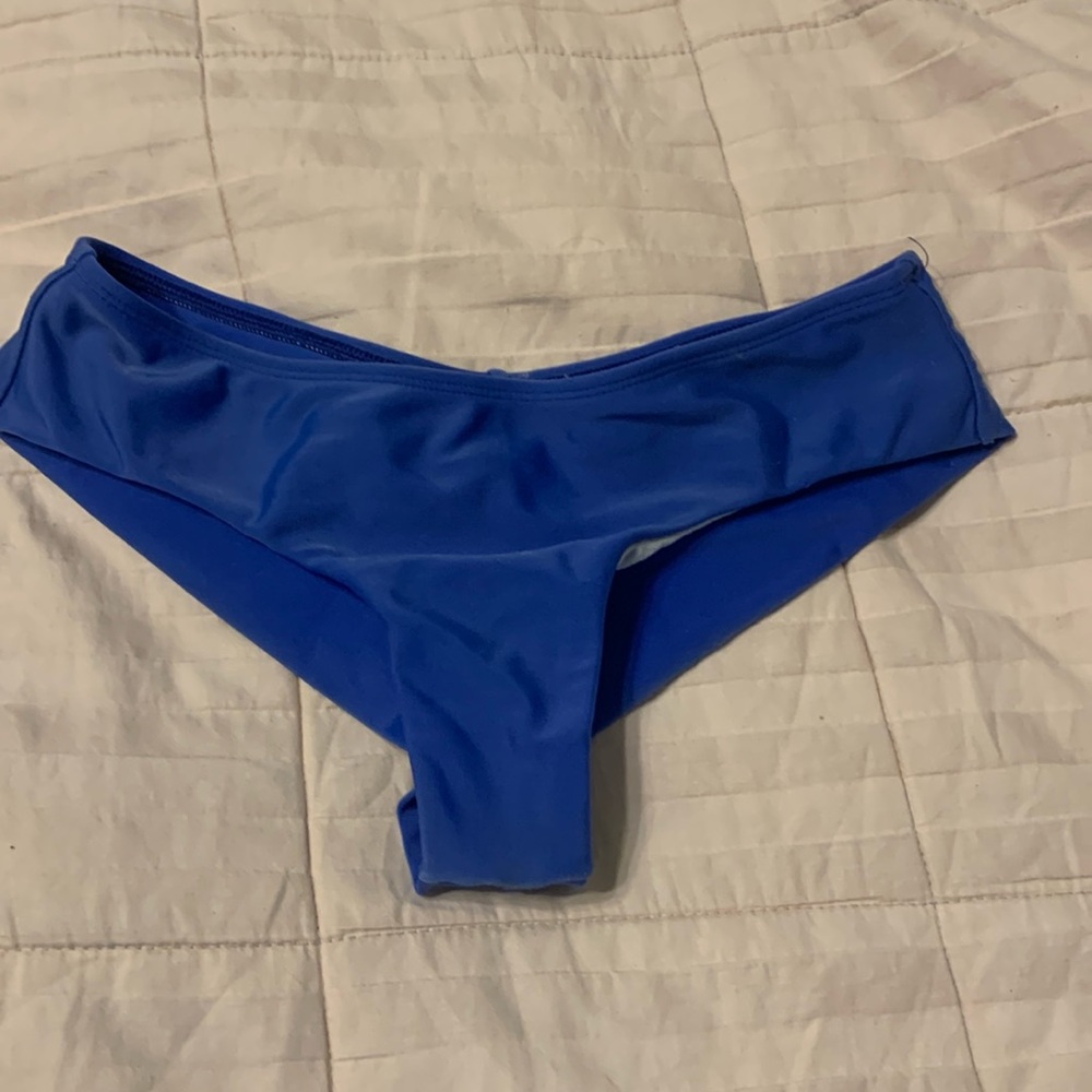 Maui Girl Cheeky bathing suit bottom